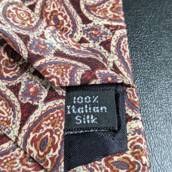 Men's Vintage 100% Italian Silk Tie  Burgundy Paisley Motif - Picture 11 of 13